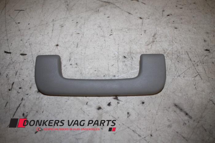 Begagnade Handtag Audi A4 Pris € 2,00 Marginaltabell erbjuds av Donkers VAG Parts