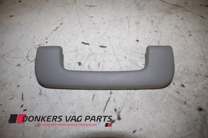 Begagnade Handtag Audi A4 Pris € 2,00 Marginaltabell erbjuds av Donkers VAG Parts