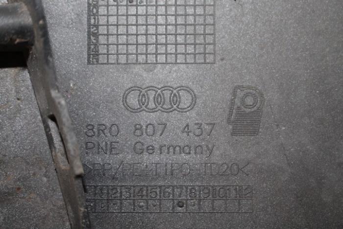 Stoßstange vorne van een Audi Q5