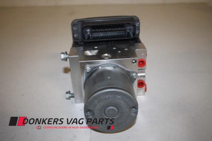 Pompa ABS z Audi S8 (D4) 4.0 Plus V8 TFSI 32V 2016