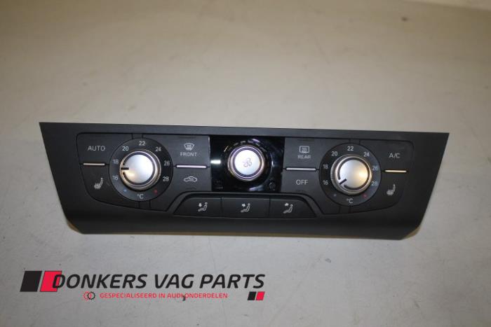 Używane Panel climatronic Audi A7 Sportback (4GA/4GF) 3.0 TDI V6 24V Quattro Cena € 37,50 Procedura marży oferowane przez Donkers VAG Parts