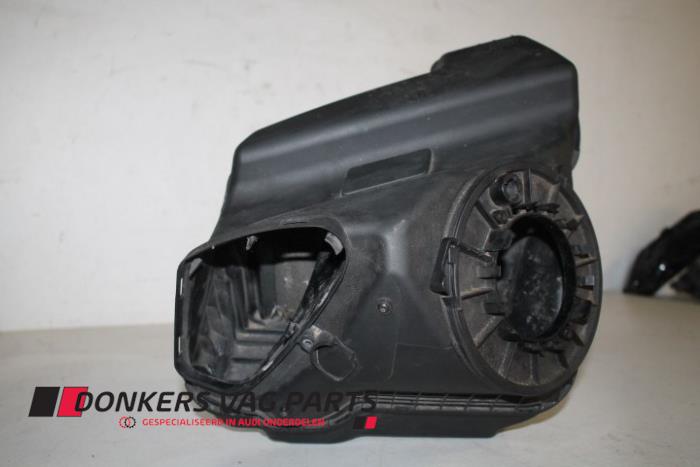 Begagnade Luftfilterhus Audi A7 Sportback (4GA/4GF) 3.0 TDI V6 24V Quattro Pris € 50,00 Marginaltabell erbjuds av Donkers VAG Parts