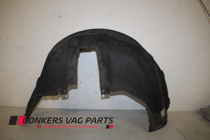 Używane Nadkole Audi Q5 (8RB) 2.0 TFSI 16V Quattro Cena € 30,00 Procedura marży oferowane przez Donkers VAG Parts
