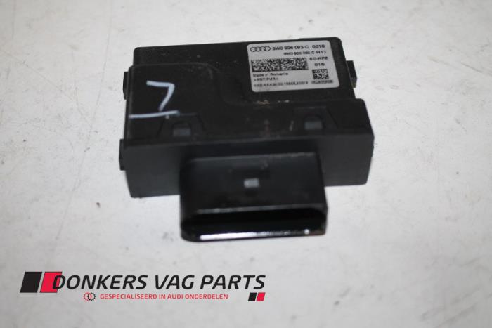 Usagé Module pompe carburant Audi A4 (B9) 2.0 35 TDI 16V Prix € 50,00 Règlement à la marge proposé par Donkers VAG Parts