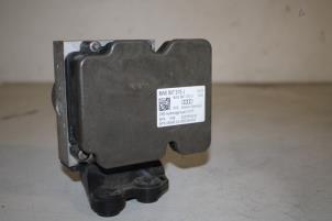 Usagé Pompe ABS Audi A4 (B9) 2.0 35 TDI 16V Prix € 726,00 Règlement à la marge proposé par Autoparts Veghel