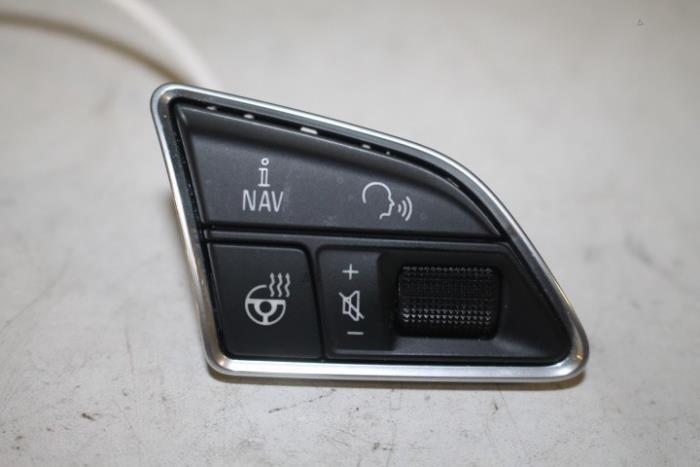 Mando de radio volante de un Audi A6