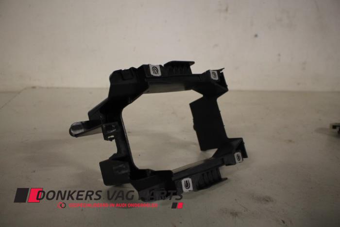 Usagé Divers Audi S3 Limousine (8VM/8VS) 2.0 T FSI 16V Prix € 8,00 Règlement à la marge proposé par Donkers VAG Parts