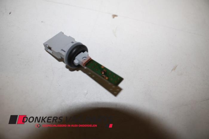 Używane Termometr Audi Q7 (4MB/4MG) 3.0 TFSI V6 24V Cena € 9,99 Z VAT oferowane przez Donkers VAG Parts