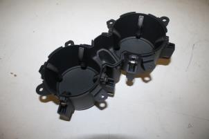 Used Cup holder Audi Q7 Price € 25,00 Margin scheme offered by Autoparts Veghel