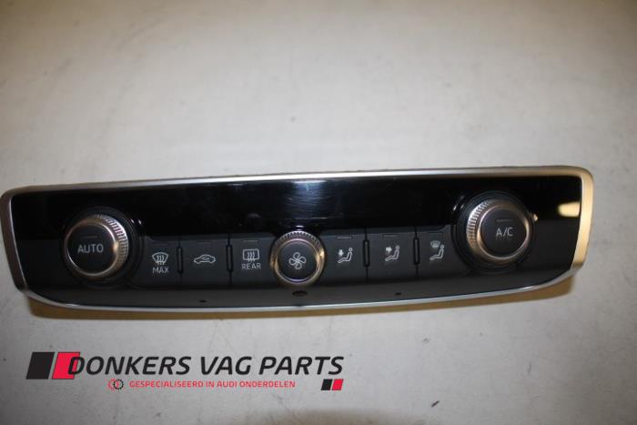 Używane Panel climatronic Audi A3 Sportback (8VA/8VF) 2.0 TDI 16V Quattro Cena € 150,00 Procedura marży oferowane przez Donkers VAG Parts