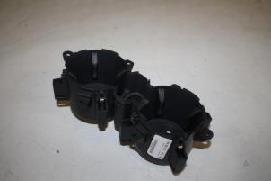 Used Cup holder Audi Q7 Price € 20,00 Margin scheme offered by Autoparts Veghel