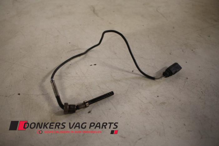 Używane Czujnik temperatury spalin Audi A6 Cena € 75,00 Procedura marży oferowane przez Donkers VAG Parts