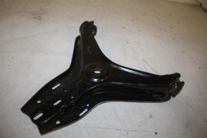 New Front wishbone, left Audi 80 Price € 30,00 Inclusive VAT offered by Autoparts Veghel