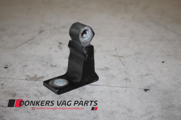 Używane Rózne Audi A5 Cena € 10,00 Procedura marży oferowane przez Donkers VAG Parts