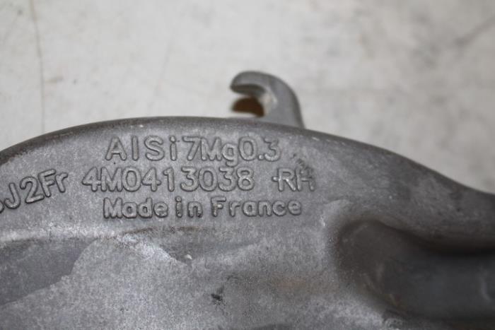 Schokdempervork rechts-voor Audi Q7 - 4M0413038H