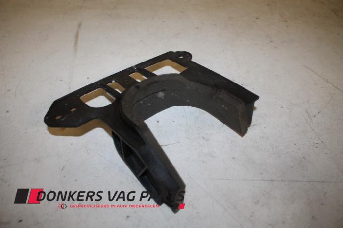 Front underbody cover