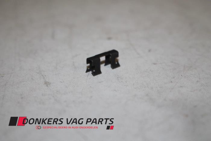 Nya Diverse Audi Diversen Pris € 0,38 Inklusive moms erbjuds av Donkers VAG Parts