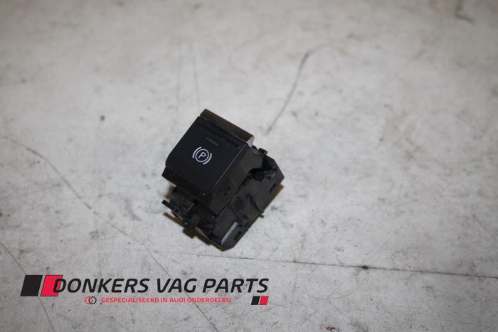 Używane Przelacznik hamulca postojowego Audi S3 Limousine (GYL) 2.0 T FSI 16V Cena € 30,00 Z VAT oferowane przez Donkers VAG Parts