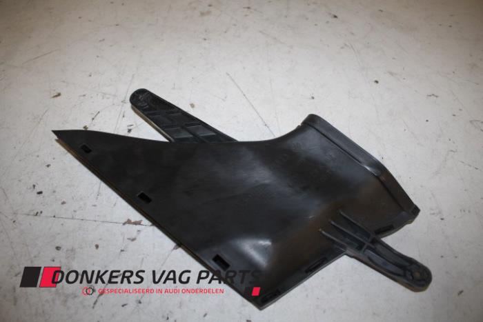 Begagnade Lufttratt Audi A5 Sportback (8TA) 2.0 TDI 16V Quattro Pris € 9,99 Inklusive moms erbjuds av Donkers VAG Parts