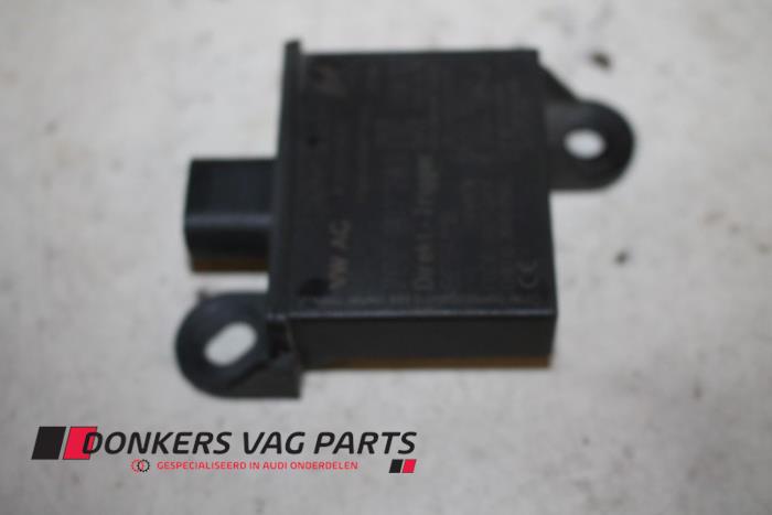 Begagnade Däcktryckssensor Audi RS7 Sportback (4GA/4GF) 4.0 V8 TFSI Performance 32V Pris € 35,00 Marginaltabell erbjuds av Donkers VAG Parts