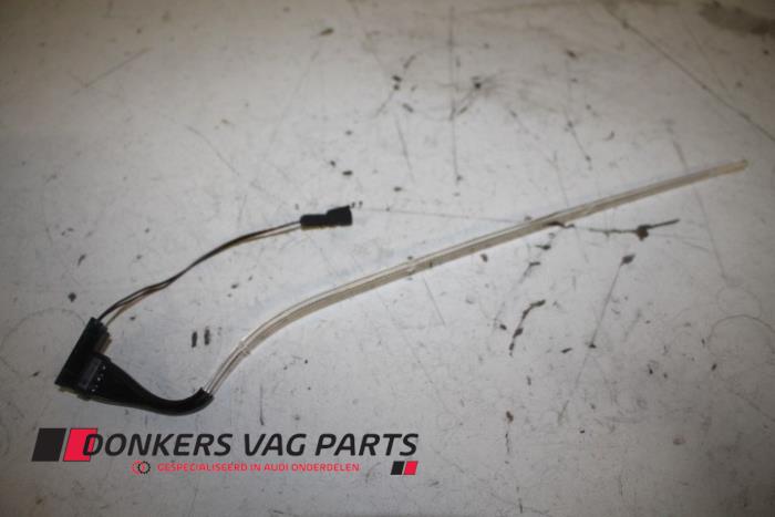 Używane Lampa Audi RS 6 Avant (C7) 4.0 V8 TFSI 32V Cena € 8,00 Z VAT oferowane przez Donkers VAG Parts