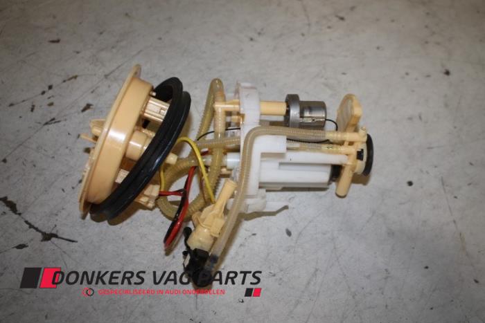 Usagé Pompe à carburant Audi A4 Avant (B9) 2.0 TDI 16V Prix € 150,00 Règlement à la marge proposé par Donkers VAG Parts