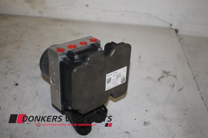 Begagnade ABS-pump Audi A4 Avant (B9) 2.0 TDI 16V Pris € 200,00 Marginaltabell erbjuds av Donkers VAG Parts