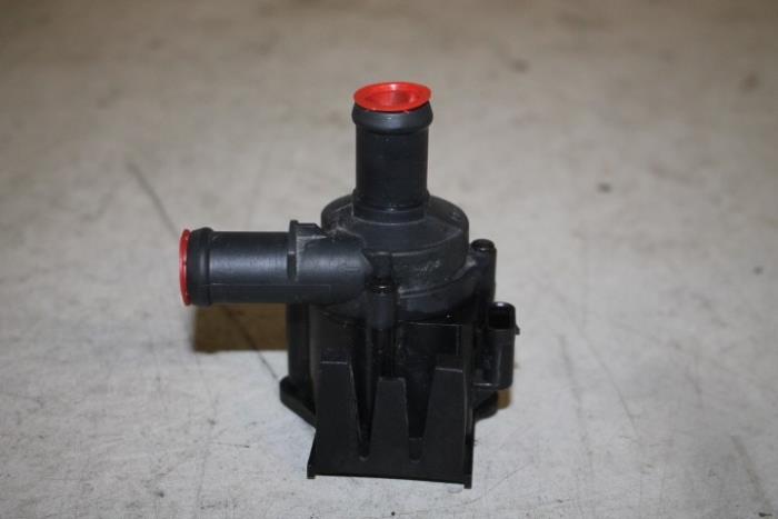 Water pump from a Audi A4 2014