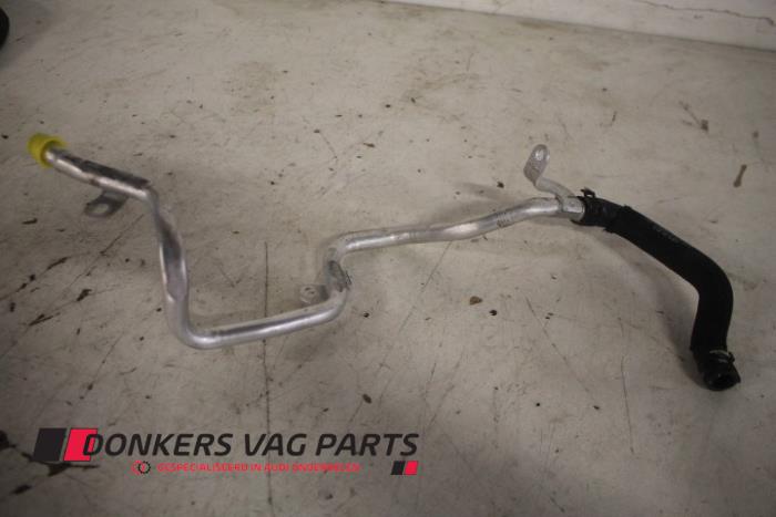 Begagnade Vattenrör Audi S8 (D4) 4.0 Plus V8 TFSI 32V Pris € 30,00 Inklusive moms erbjuds av Donkers VAG Parts