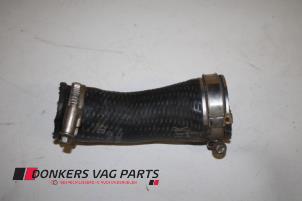 Intercooler Schlauch van een Audi A6 Allroad Quattro (C6) 3.0 TDI V6 24V 2010