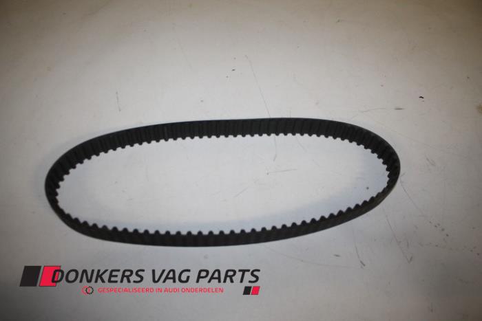 Nowe Pas klinowy Audi A8 Cena € 54,99 Z VAT oferowane przez Donkers VAG Parts