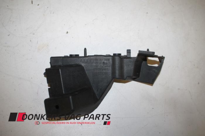 Support de montage de pare-chocs avant – 8R0807284