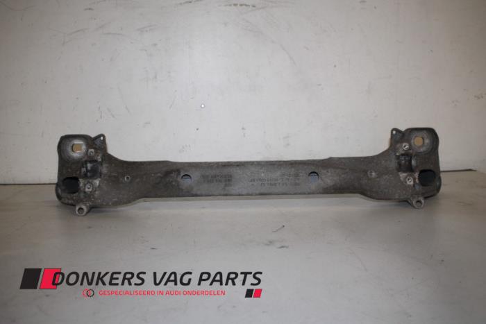 Begagnade Motorbalk Audi A8 Pris € 75,00 Marginaltabell erbjuds av Donkers VAG Parts