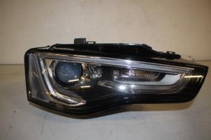 Used Headlight, right Audi RS 5 (8T3) 4.2 V8 32V Price € 50,00 Margin scheme offered by Autoparts Veghel