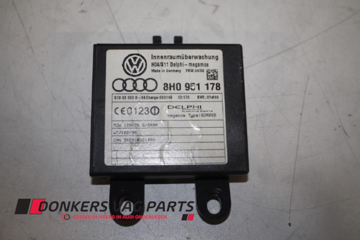 Begagnade Larmmodul Audi A4 Cabrio (B7) 3.0 TDI V6 24V Quattro Pris € 30,00 Marginaltabell erbjuds av Donkers VAG Parts