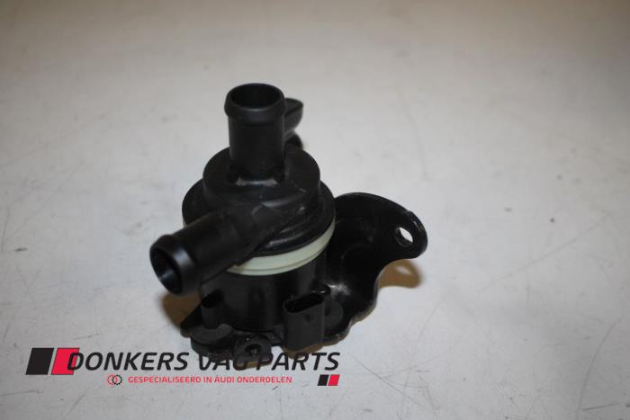Begagnade Extra vattenpump Audi A5 (8T3) 2.0 TFSI 16V Quattro Pris € 125,01 Inklusive moms erbjuds av Donkers VAG Parts