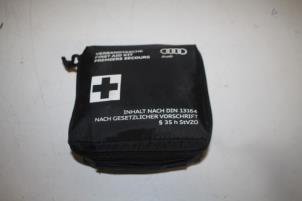 Used First aid kit Audi A4 Price € 10,00 Margin scheme offered by Autoparts Veghel