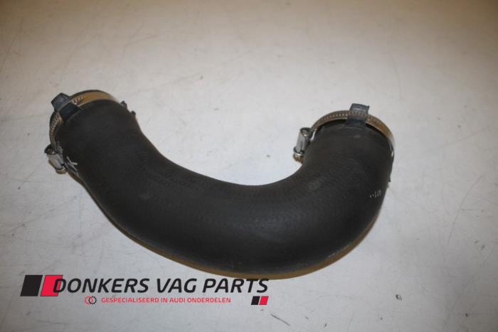 Usagé Tuyau intercooler Audi A5 (8T3) 2.0 TFSI 16V Quattro Prix € 9,99 Prix TTC proposé par Donkers VAG Parts