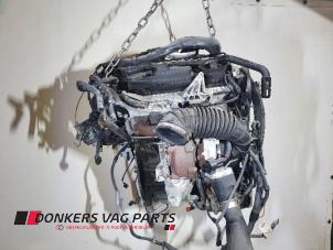 Motor van een Audi A4 Avant (B8) 2.0 TDI 16V Quattro 2010