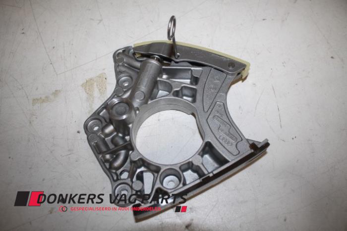 Nowe Prowadnica lancucha Audi S4 Avant (B7) Cena € 121,56 Z VAT oferowane przez Donkers VAG Parts