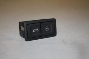 Used Tailgate switch Audi A3 Price € 30,00 Margin scheme offered by Autoparts Veghel