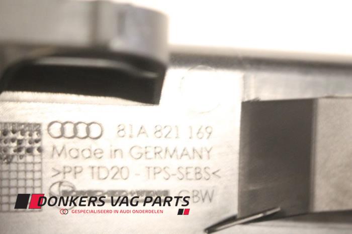 Engine cover from a Audi Q2 (GAB/GAG) 1.5 35 TFSI 16V 2019
