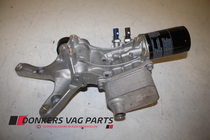 Usagé Support dynamo haut Audi A5 (8T3) 2.0 TFSI 16V flexible fuel Quattro Prix € 175,00 Prix TTC proposé par Donkers VAG Parts