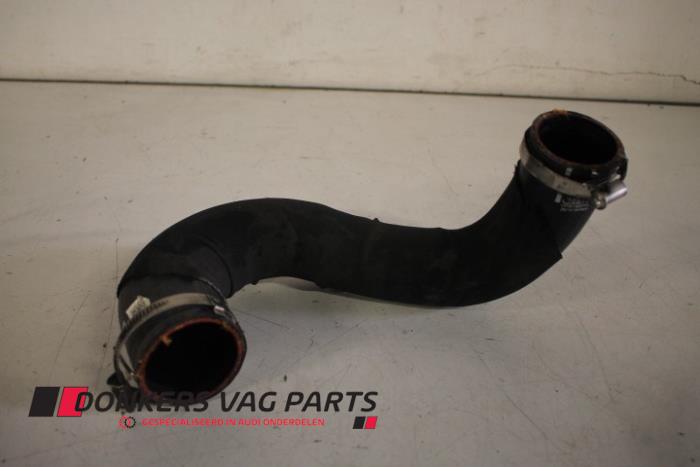 Gebrauchte Intercooler Schlauch Audi A7 Sportback (4GA/4GF) 3.0 TDI Ultra V6 24V Preis € 50,00 Mit Mehrwertsteuer angeboten von Donkers VAG Parts
