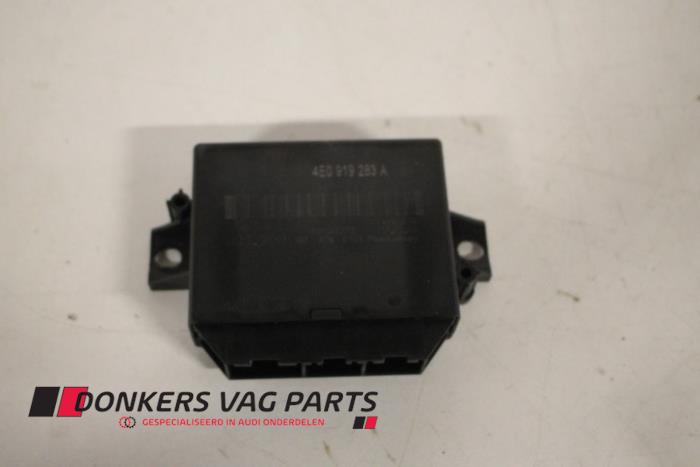 Usados Módulo PDC Audi A8 (D3) 4.2 V8 40V Quattro Precio € 30,00 Norma de margen ofrecido por Donkers VAG Parts