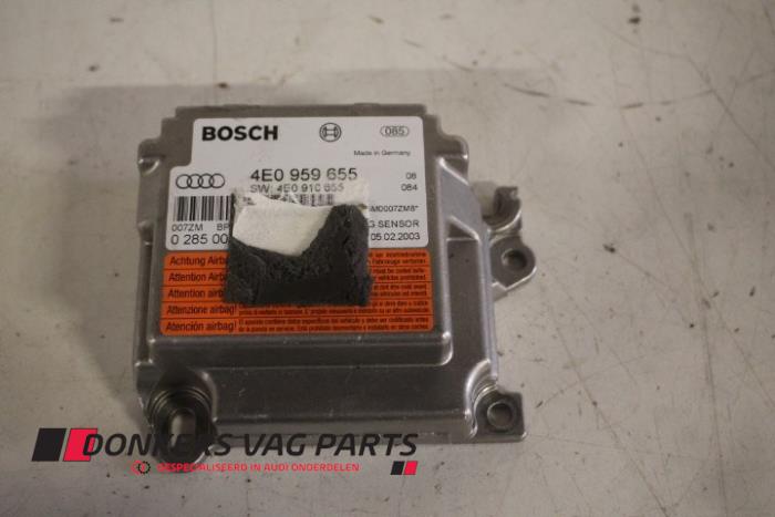 Begagnade Airbagmodul Audi A8 (D3) 4.2 V8 40V Quattro Pris € 25,00 Marginaltabell erbjuds av Donkers VAG Parts