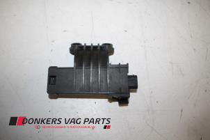 Däcktryckssensor från en Audi A8 (D3) 4.2 V8 40V Quattro 2003