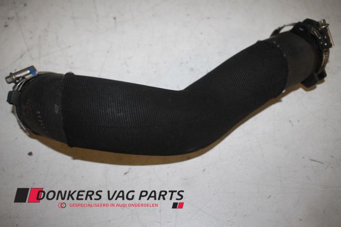 Usagé Tuyau intercooler Audi A4 (B7) 2.0 TDI 16V Prix € 25,00 Règlement à la marge proposé par Donkers VAG Parts