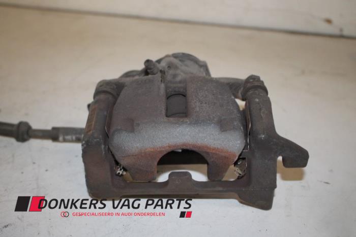 Gebrauchte Bremszange rechts hinten Audi A4 Avant (B8) 1.8 TFSI 16V Preis € 25,00 Margenregelung angeboten von Donkers VAG Parts