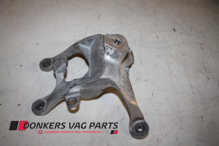 Usagé Support moteur Audi A8 (D4) 4.0 V8 32V TFSI Quattro Prix € 20,00 Prix TTC proposé par Donkers VAG Parts